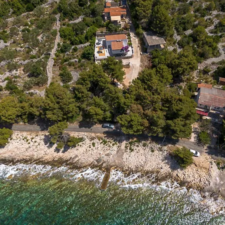 Mala Smisna Poolside Paradise By The Sea