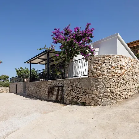 Mala Smisna Poolside Paradise By The Sea * Maslinica