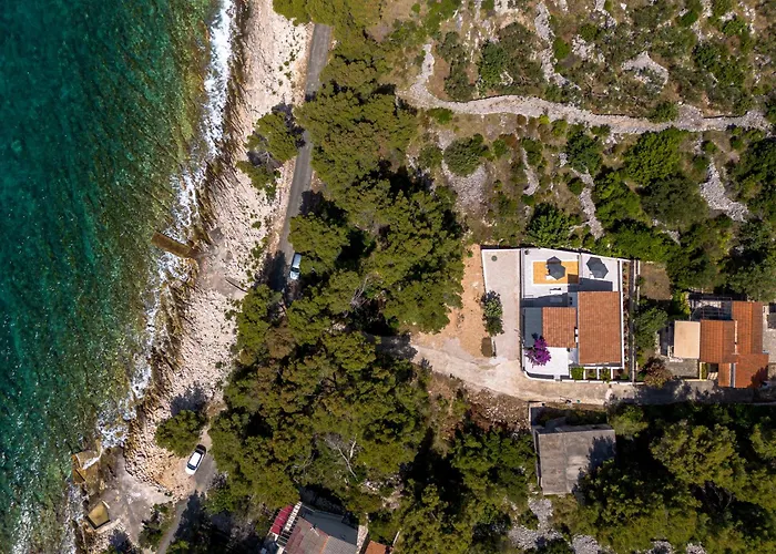 Mala Smisna Poolside Paradise By The Sea Vila Maslinica